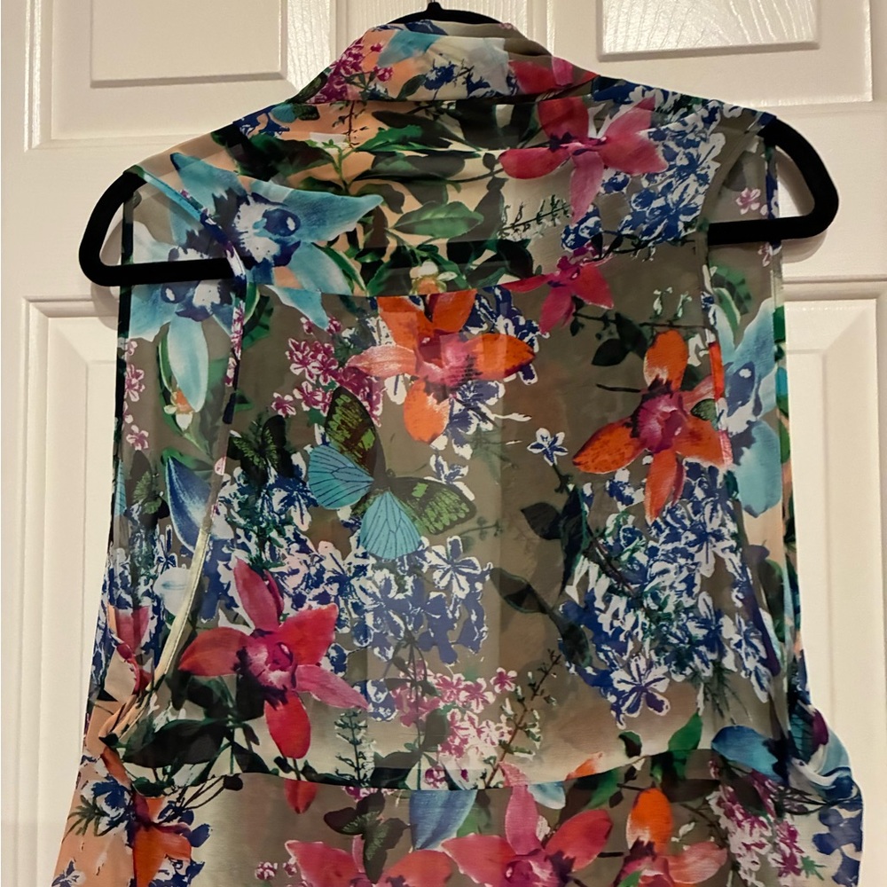 Molly & Max Vibrant Floral Sheer Vest - Picture 6 of 11